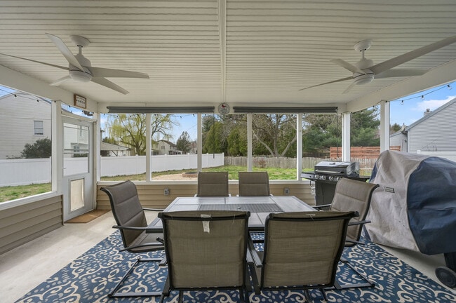 Building Photo - 200 Eagle Crest Dr