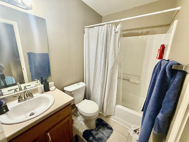 Building Photo - 12513 Mexicana Cove
