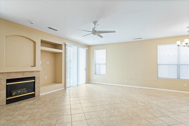 Building Photo - 6349 W Desert Hollow Dr