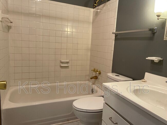 Building Photo - 3329 Weeping Willow Ln