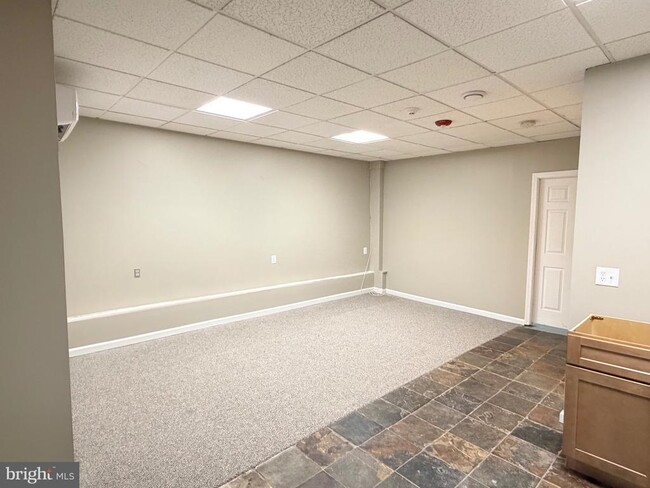 Building Photo - 1337 Pottstown Pike