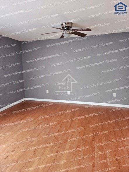 Building Photo - 3715 Skyline Dr