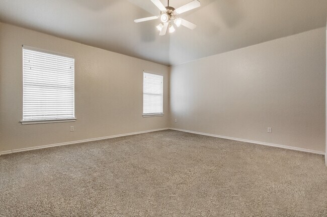 Building Photo - 15937 Katie Ridge Dr