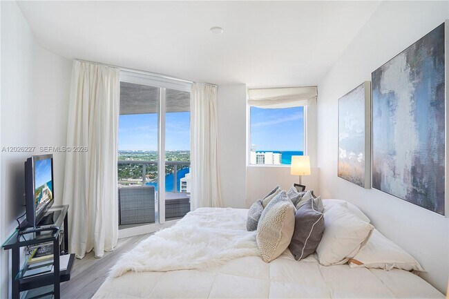 Building Photo - 4779 Collins Ave