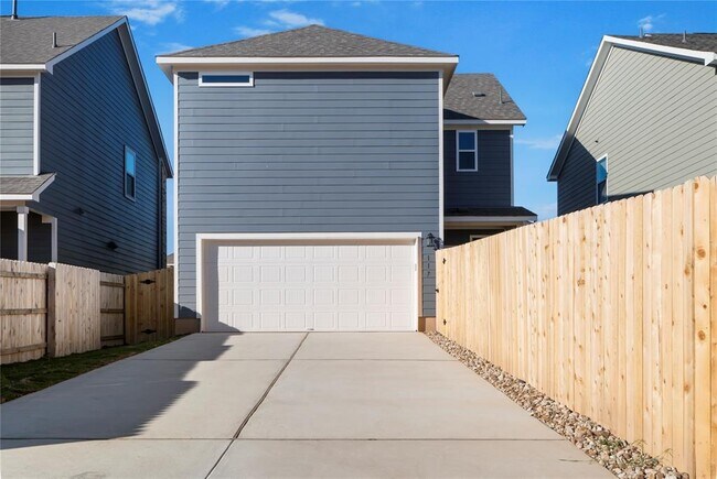 Building Photo - 117 Kiowa Bnd