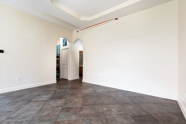Building Photo - 3961 Knott Dr