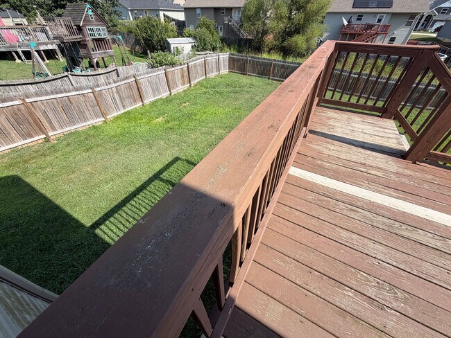 Building Photo - Spacious 4 Bedroom Home located in Woodland Hills Subdivision