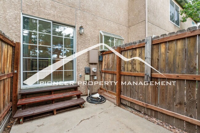 Building Photo - 6162 Colony Cir