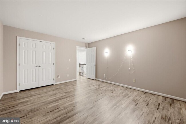 Building Photo - 10545 Turning Grass Way