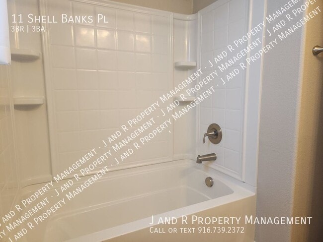 Building Photo - 11 Shell Banks Pl