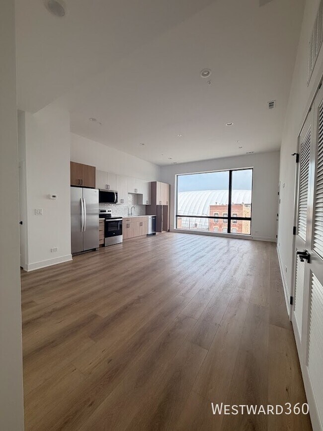 Building Photo - 1320 S Ashland Ave