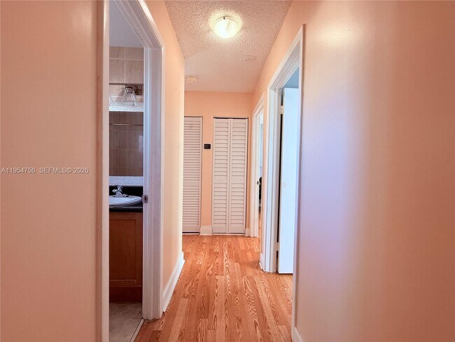 Building Photo - 14832 SW 91st Terrace