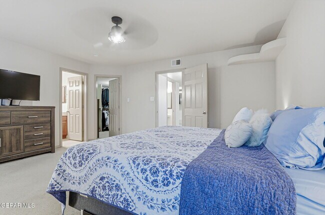 Building Photo - 2329 Honey Dew St