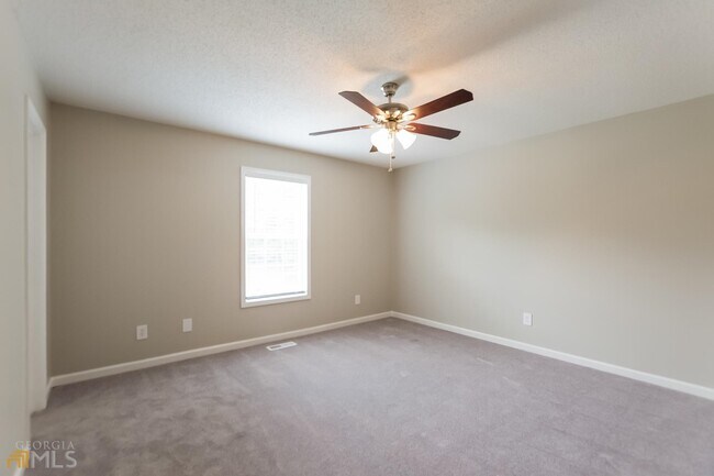 Building Photo - 206 Ivy Crest Dr