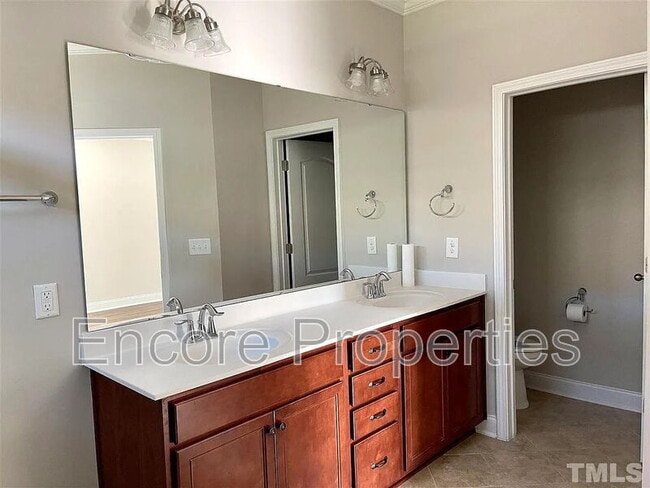 Building Photo - 8 Coughlin Wy