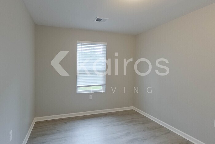 Building Photo - 259 Lake Pamona Rd