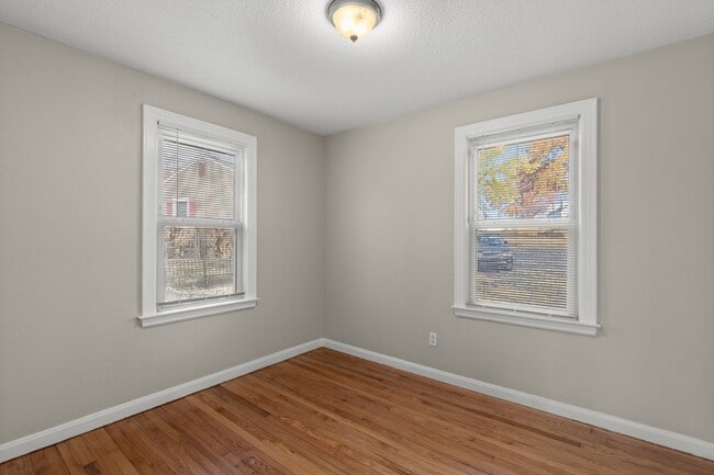 Building Photo - 963 Collier Pl