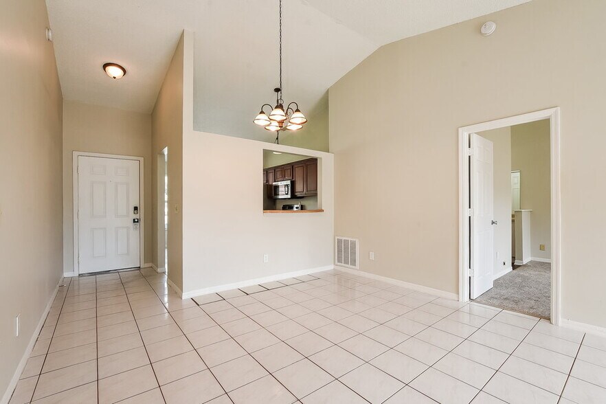 Building Photo - 1247 Holly Springs Cir