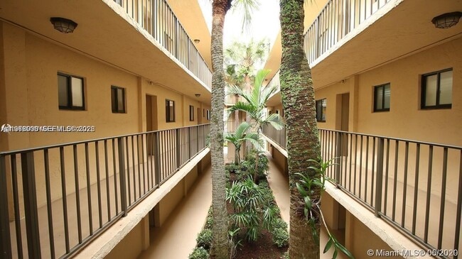 Building Photo - 8075 SW 107th Ave