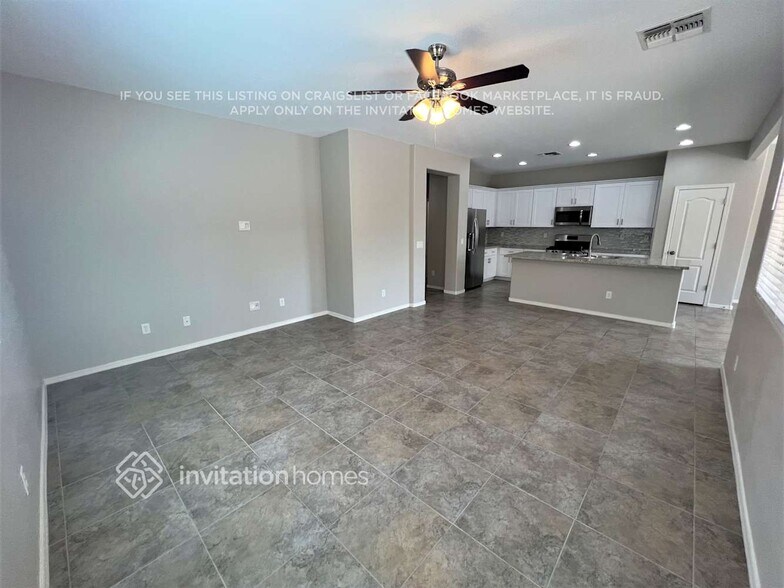 Building Photo - 3559 E Tulsa St