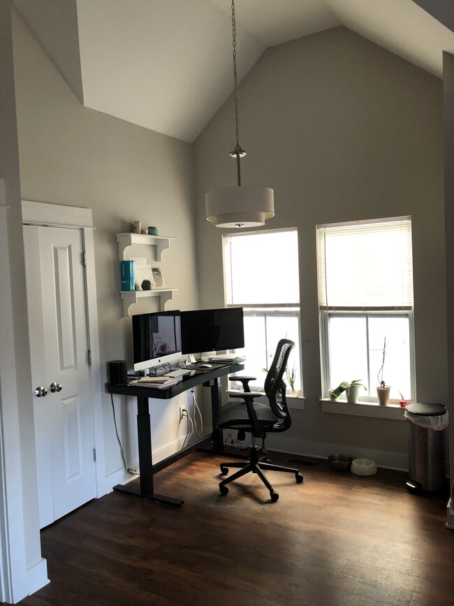 Dining area / home office - 626 Peacock Ln