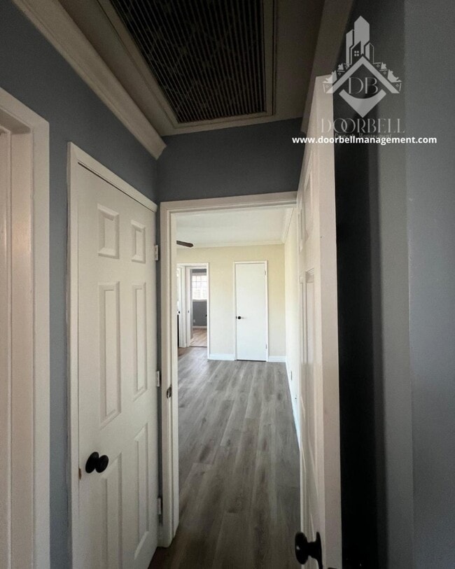 Building Photo - 956 W Harvard Pl