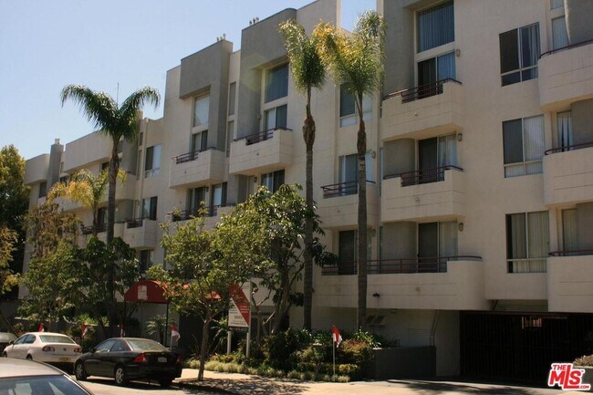Primary Photo - 1325 N Sierra Bonita Ave