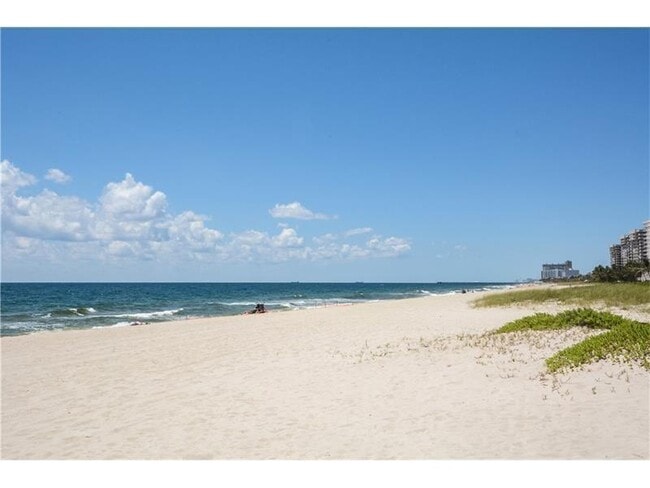 Building Photo - 2000 S Ocean Blvd