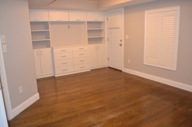 Building Photo - 149 G St