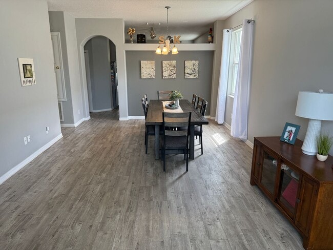 Building Photo - Welcome to Tanner Crossings.  Luxury Livin...