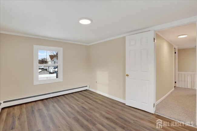 Building Photo - 28 Sedgwick St