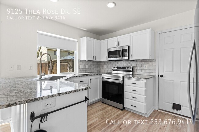 Building Photo - 9125 Thea Rose Dr. SE