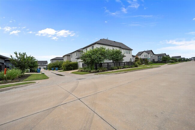 Building Photo - 18503 Gratification Ln