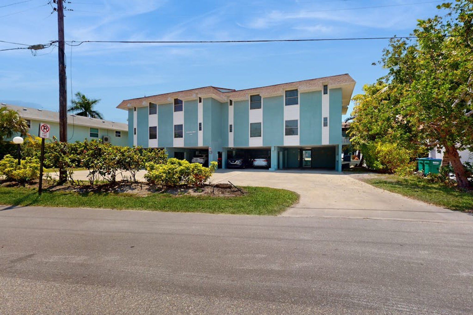 Building Photo - 205 Highland Ave