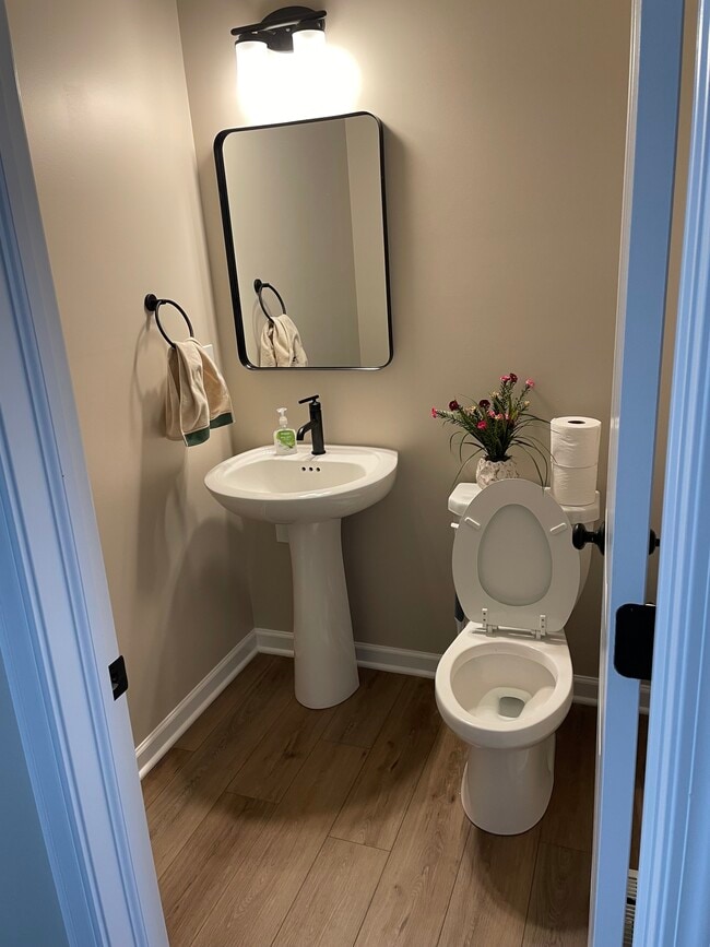 Building Photo - 1275 Priscilla Ct