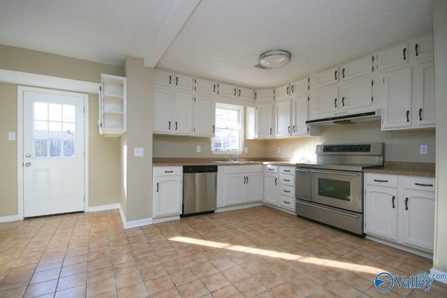 Building Photo - 4015 Apollo Dr SW