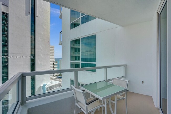 Building Photo - 4401 Collins Ave