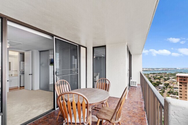 Building Photo - Beautiful 1 Bedroom Condo
