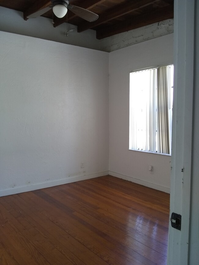 Building Photo - 115 Peachtree St