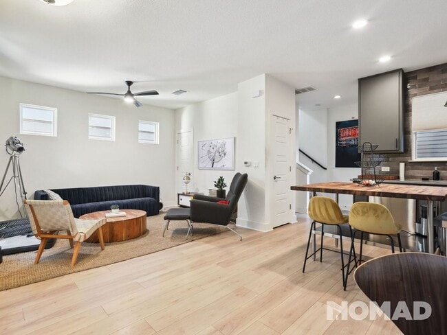 Building Photo - 2917 Bond Dr