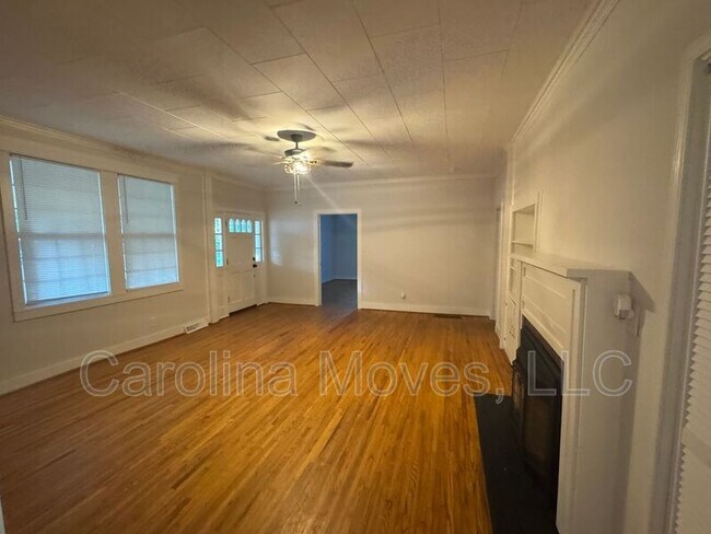 Building Photo - 926 2nd Ave