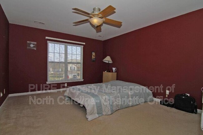 Building Photo - 3904 Luthers Rock Ct
