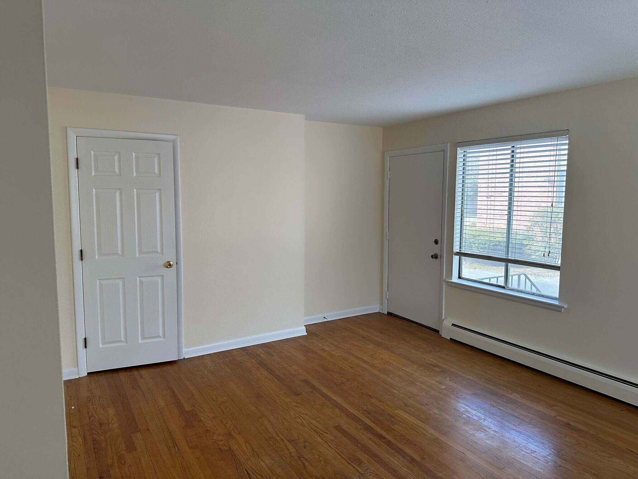 Building Photo - 121 New Britain Ave