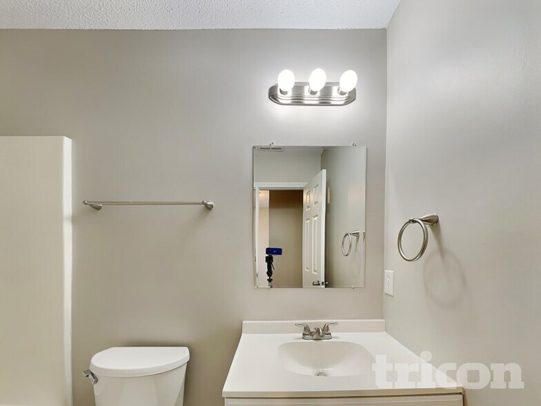 Building Photo - 4813 Windbreak Ln