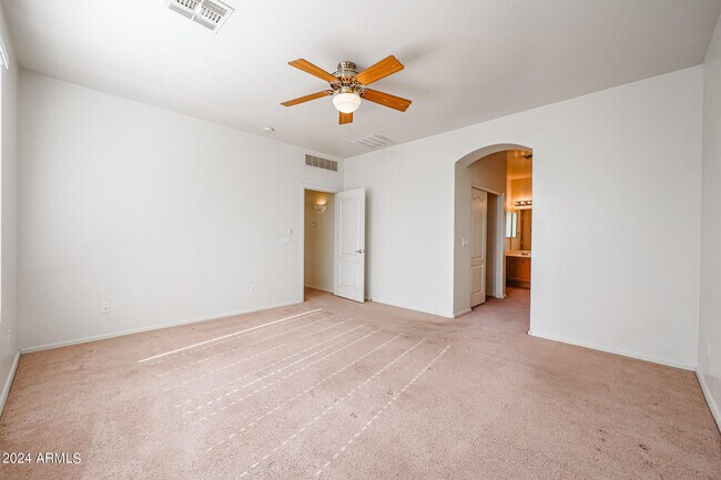 Building Photo - 11617 W La Reata Ave