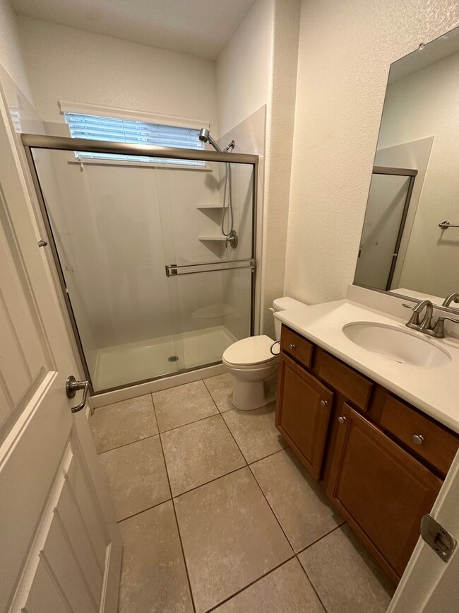 Building Photo - Beautiful 4 Bedroom, 3 Bath Mountain House...