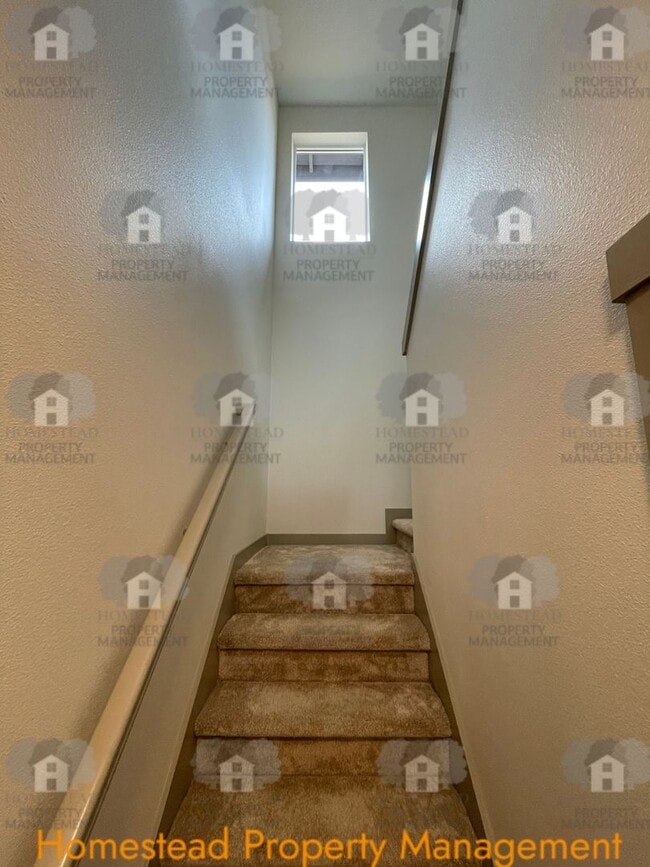 Building Photo - BEAUTIFUL HOME IN DALLAS!