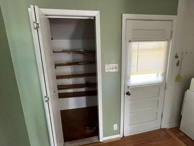 Building Photo - 3411 NE 22nd Ave