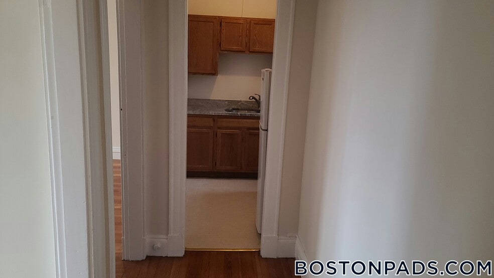 Building Photo - 17-19-19 Washington St S