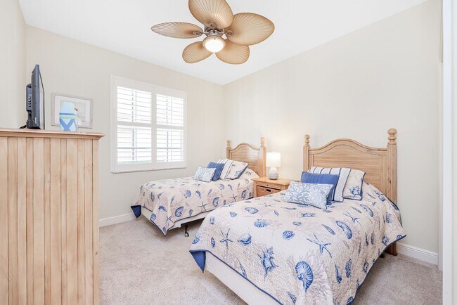 Building Photo - Annual Unit in Imperial Golf Estates